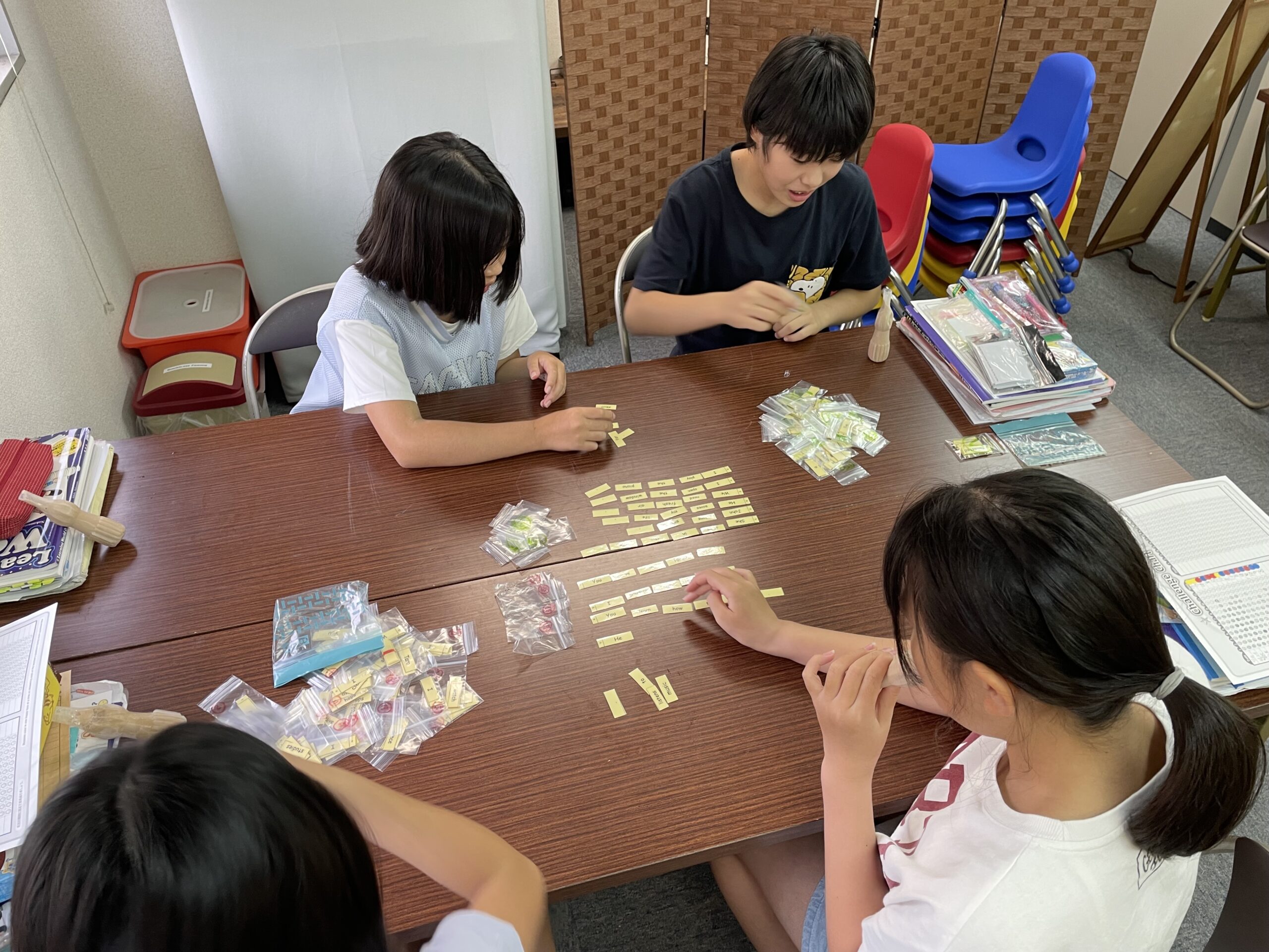 FB75F1EA-06D8-4ABD-B96A-72F915785718